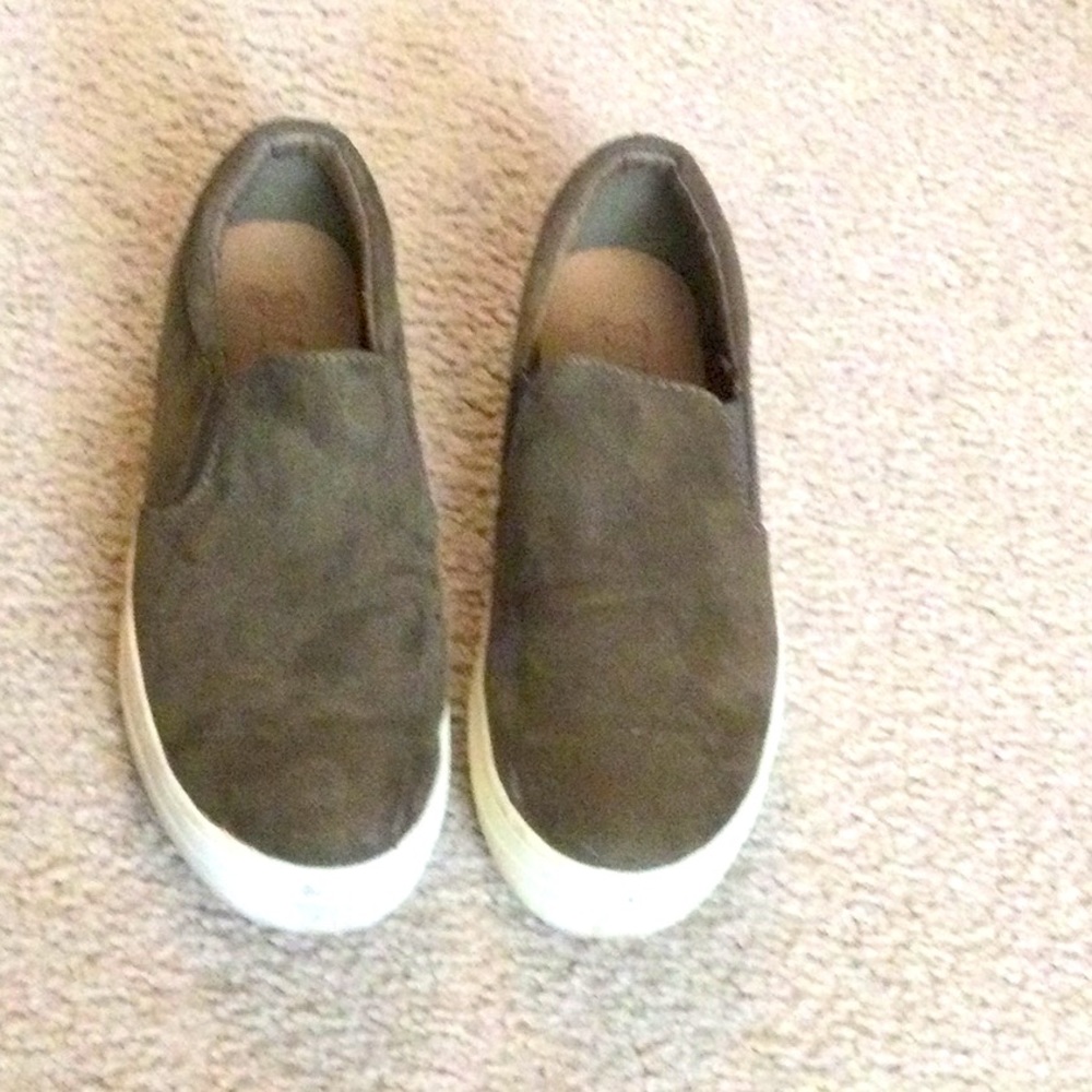 Brash Sneakers